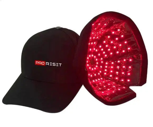 ProReset Rotlicht-Cap in Schwarz, Außenseite und Innenseite mit roten LEDs