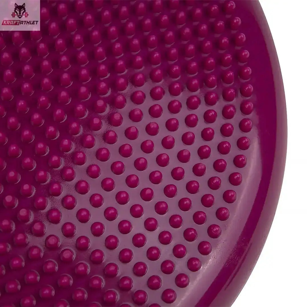 Detail vom tiguar Air Disc Balancekissen Lila: Noppen am Rand der Oberfläche in Nahaufnahme
