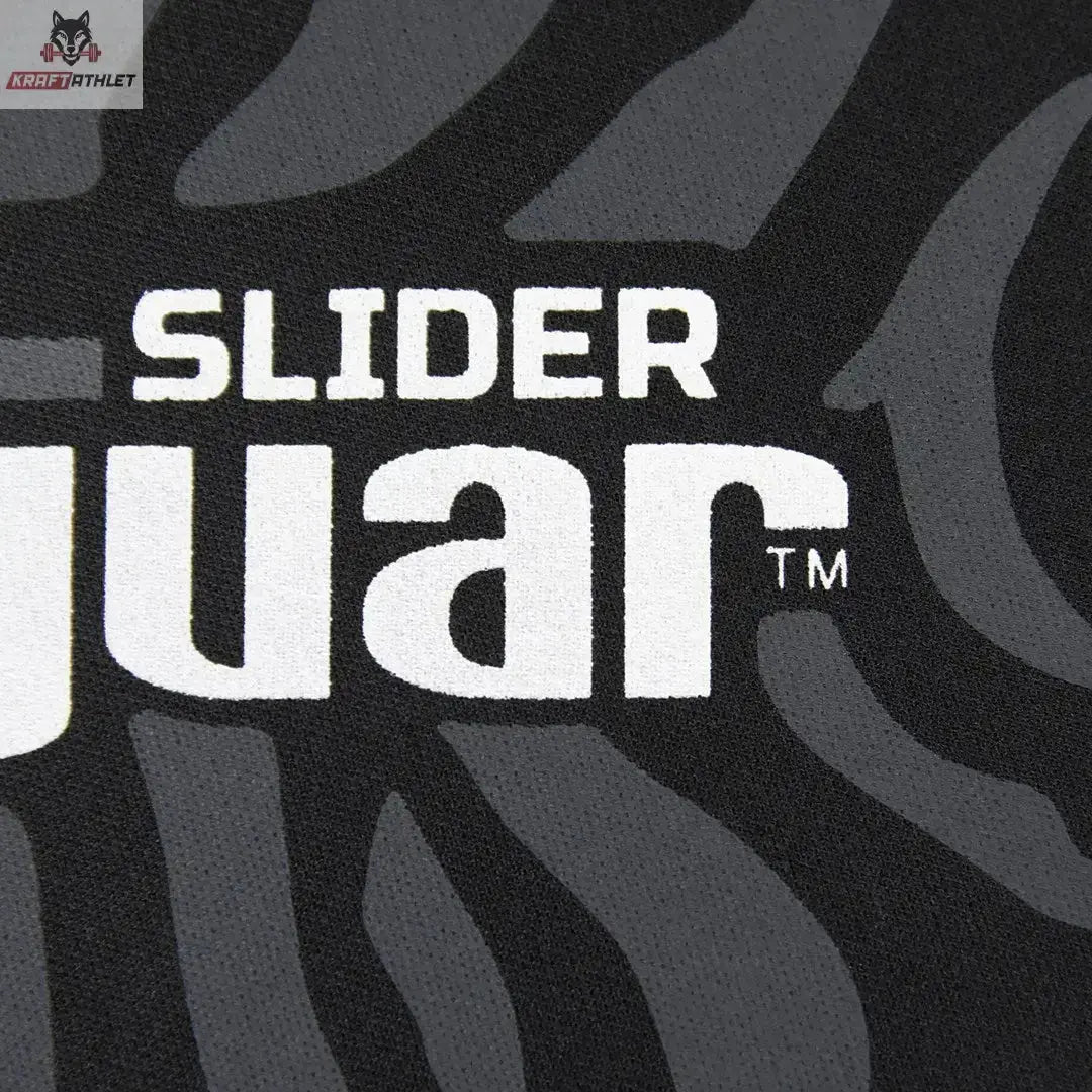 tiguar Sliders in Schwarz, Detail des Slider-Schriftzugs und des Musters auf der Oberseite