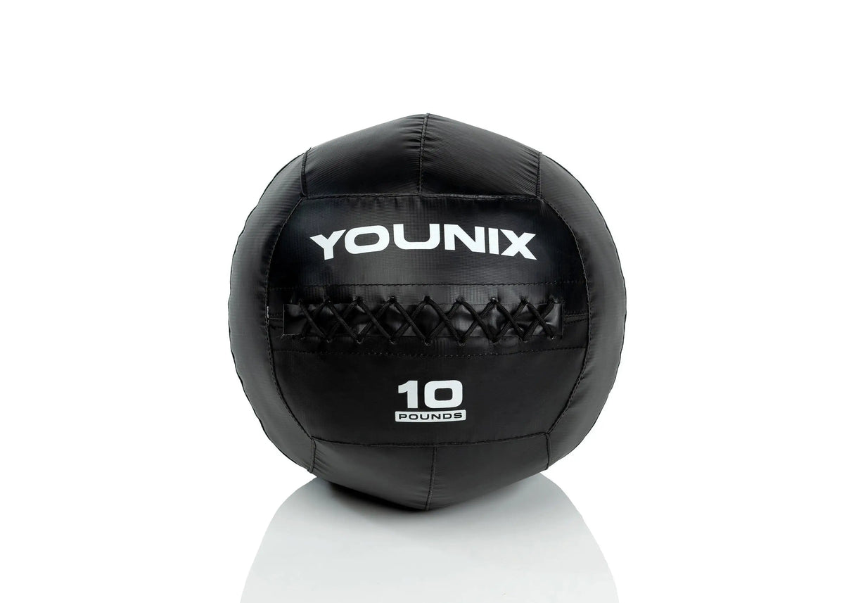 Younix Performance Med Ball Set Medizinbälle, Frontansicht eines schwarzen 10-Pfund-Balls mit weißem Aufdruck