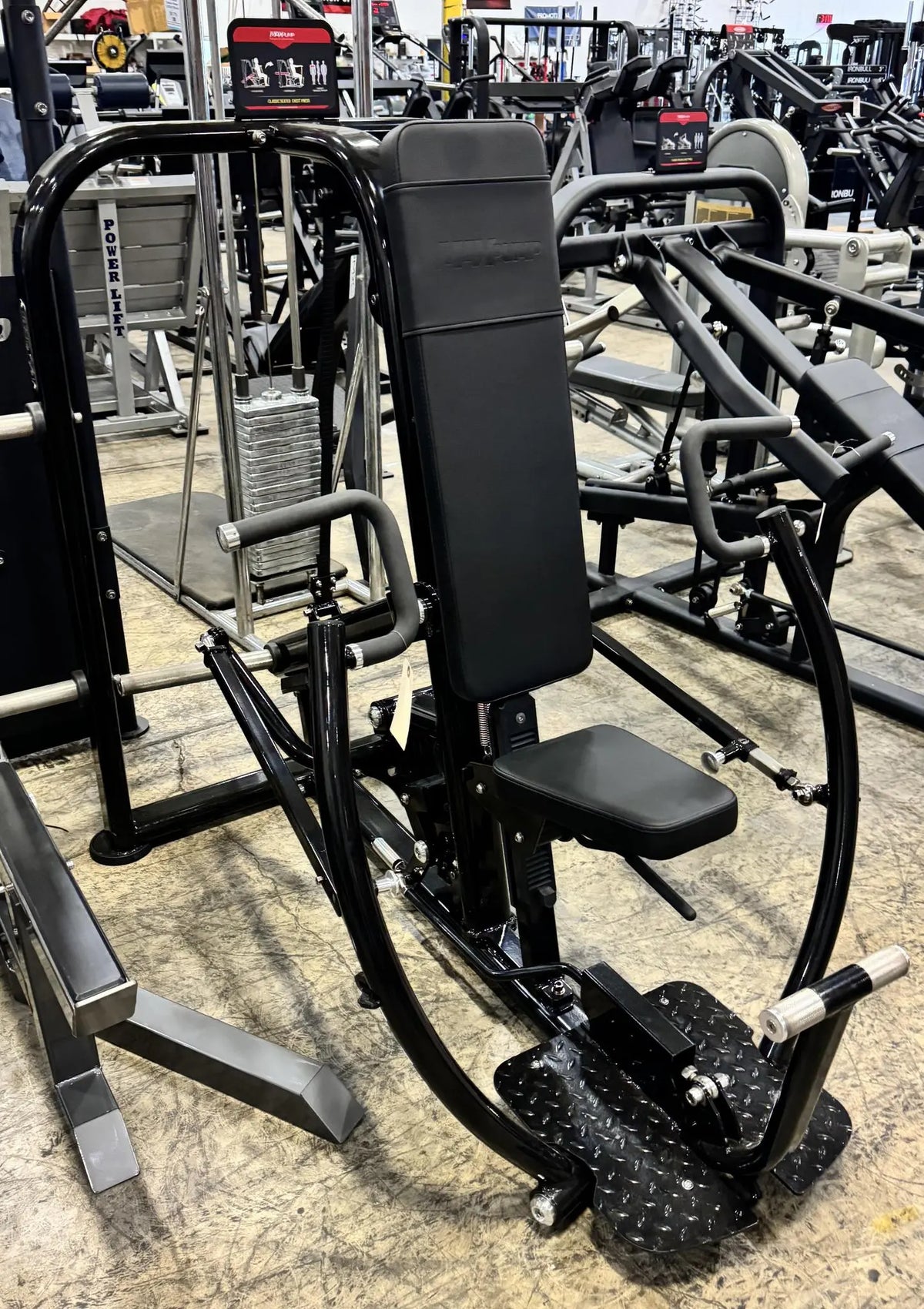 MaxPump A7011 Classic Seated Chest Press Brustmaschine