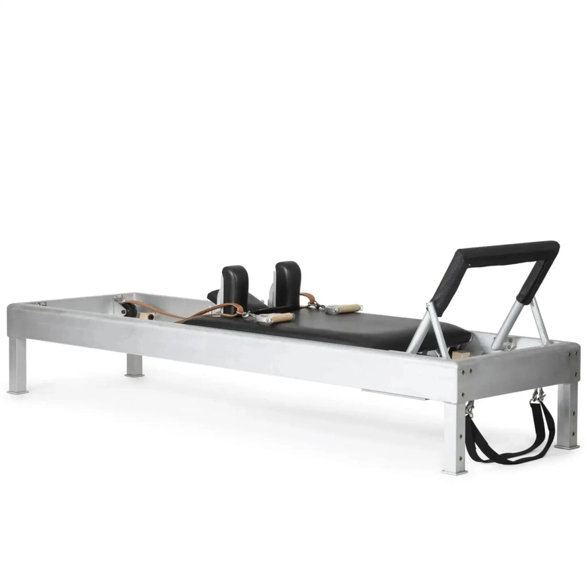 Elina Pilates Classic Reformer aus Aluminium, Polster in Schwarz, Schrägansicht
