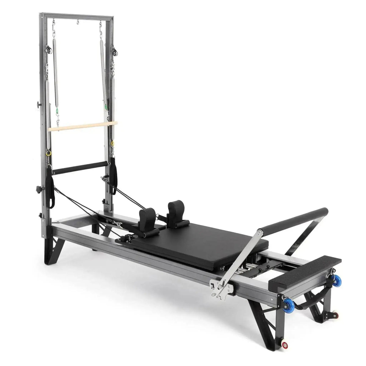 Elina Pilates HL3 Reformer mit Tower aus Aluminium, Schrägansicht mit Turm, Schlitten und Fußstange