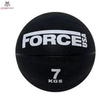 Force USA Medizinball 9 kg in der Variante 7 kg, schwarzer Ball mit weißem Logo, Frontansicht