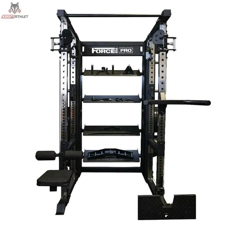 Force USA X15 & X20 Pro Upgrade Kit montiert am Rack, Frontansicht mit Ablagen und seitlichem Dip-Griff