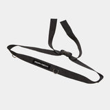 Iron Neck Tri-Clip Türgurt in Schwarz, Gesamtansicht mit Türschlaufen, Schnalle und Ankerpunkten