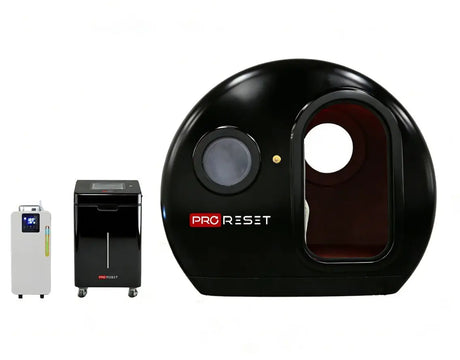 ProReset Helios Duo Hyperbare Lounge – Seitenansicht in Schwarz mit Fenster und zwei externen Modulen