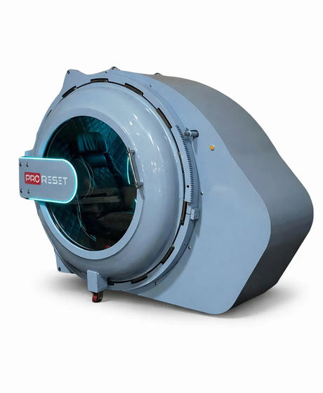 ProReset HPOD UNO Multibare Kammer in Grau, Schrägansicht mit runder Tür und Sichtfenster