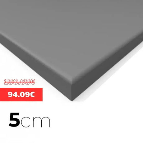 SportCom MMA-Tatami Glattfinish 1 × 1 m, 4 cm, rutschfeste Unterseite, Eckansicht der grauen Matte, 2 × 1 m, mit Preisschild