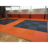 SportCom MMA-Tatami Glattfinish 1 × 1 m, 4 cm, rutschfeste Unterseite, orange Fläche mit schwarz-grauem Schachbrettfeld