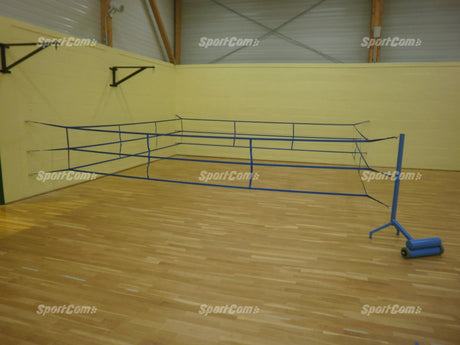 SportCom Trainingsboxring ohne Podium in einer Halle mit Holzboden, Seitenansicht