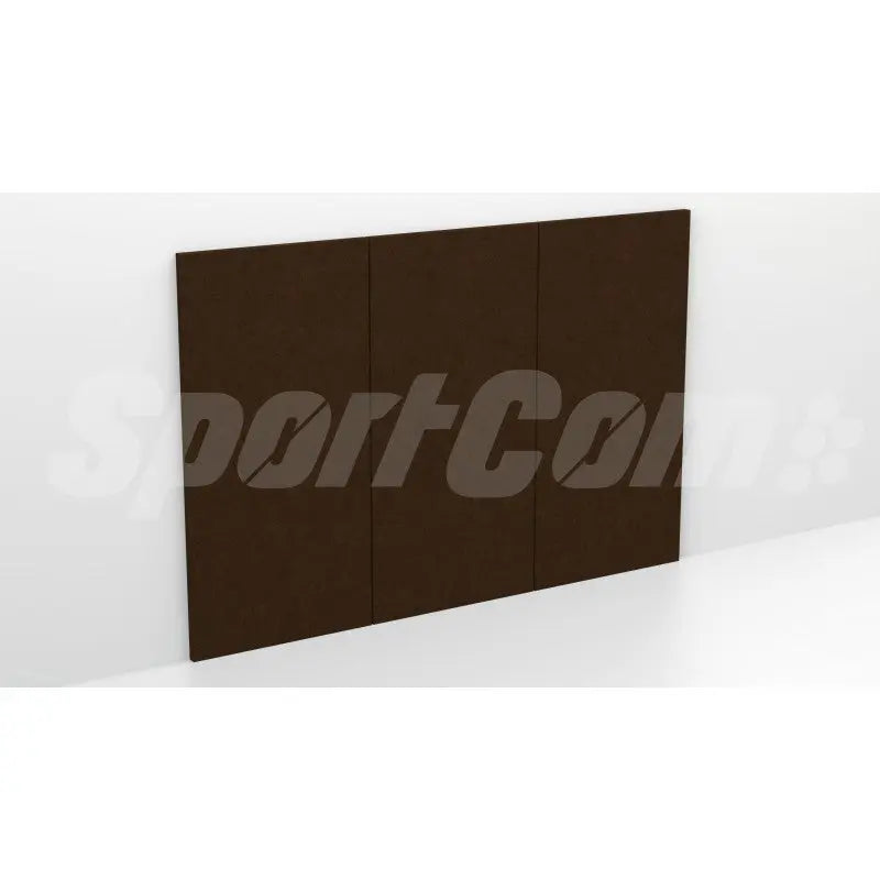 SportCom Wandpolster Standard, braunes Polster 1,50 × 1 m an weißer Wand