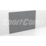 SportCom Wandpolster Standard, hellgraues Polster 1,50 × 1 m, Schrägansicht
