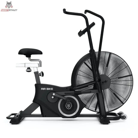 Titanium Strength Pack Air Bike + Luft-Rudergerät: Air Bike in Seitenansicht mit Luftrad und Sattel