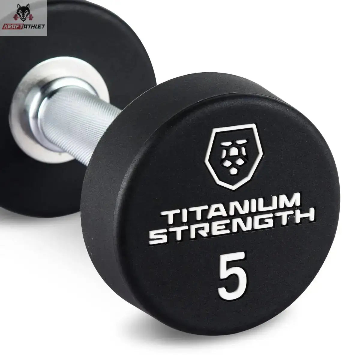 Titanium Strength Pro-PU-Kurzhantelset 12,5–35 kg mit Rack, Detail der runden Hantelscheibe mit Logo