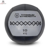 Titanium Strength TWB8 Wall Ball 8 kg, Frontansicht der 10-kg-Variante in Schwarz und Grau