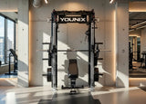 Younix Cable Rack Bundle Kabelzug-Komplettpaket, im hellen Studio mit Hantelbank, Frontansicht