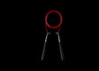 Younix Skill Rope Springseil mit rotem Seil und schwarzen Griffen, hängend vor schwarzem Hintergrund